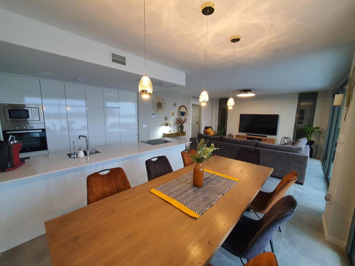 Pool & Snooker Villa Фінестрат Екстер'єр фото