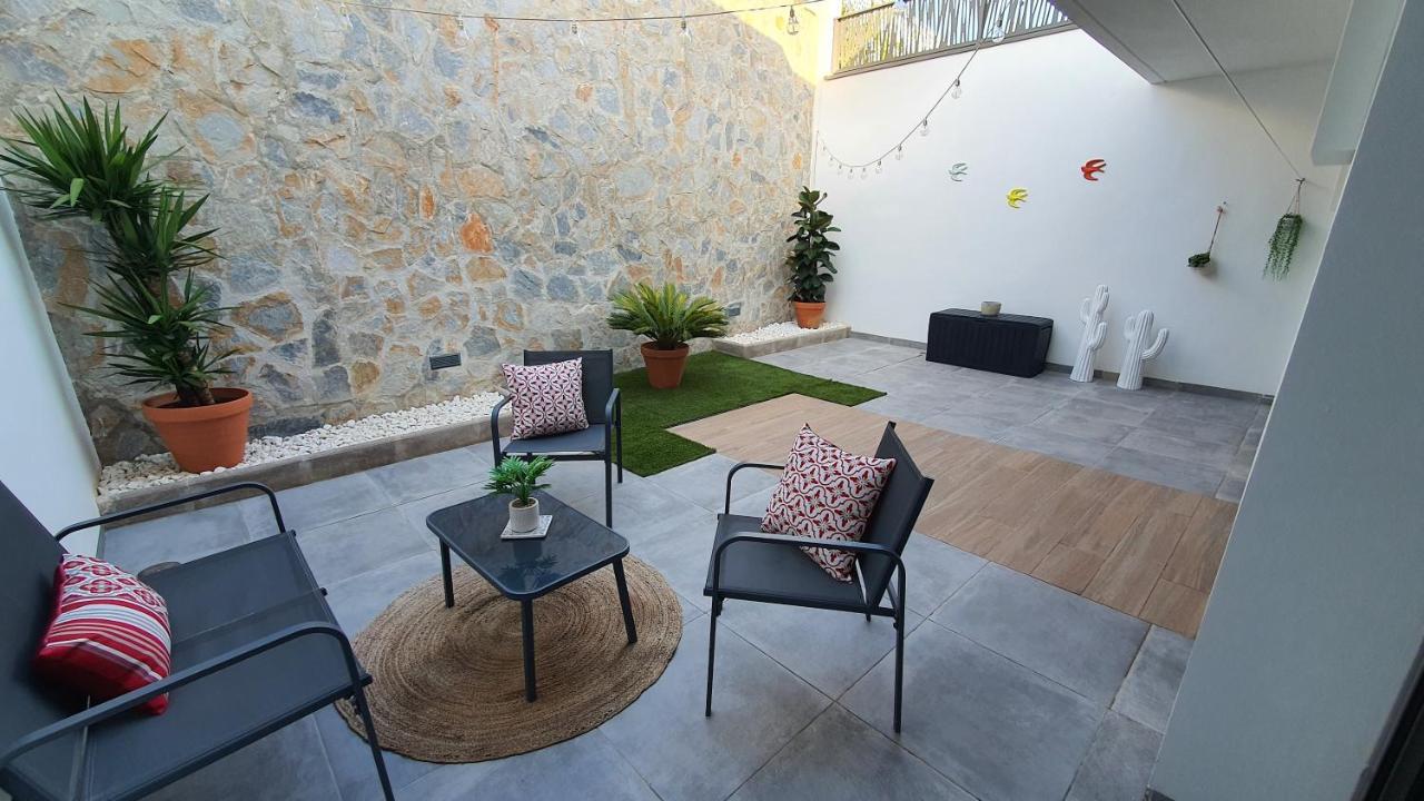 Pool & Snooker Villa Фінестрат Екстер'єр фото