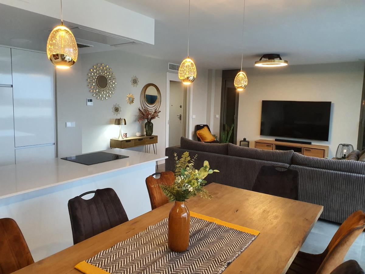 Pool & Snooker Villa Фінестрат Екстер'єр фото
