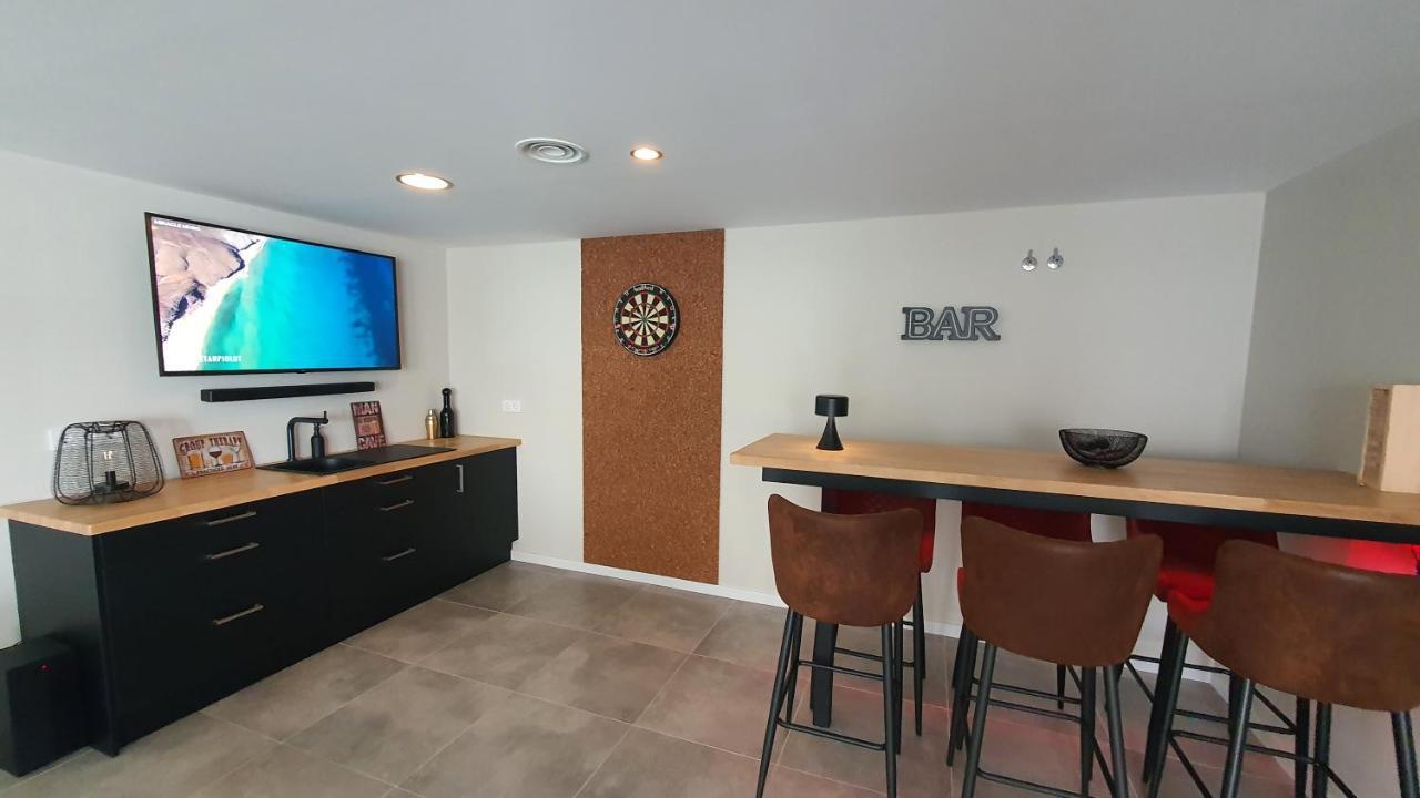 Pool & Snooker Villa Фінестрат Екстер'єр фото